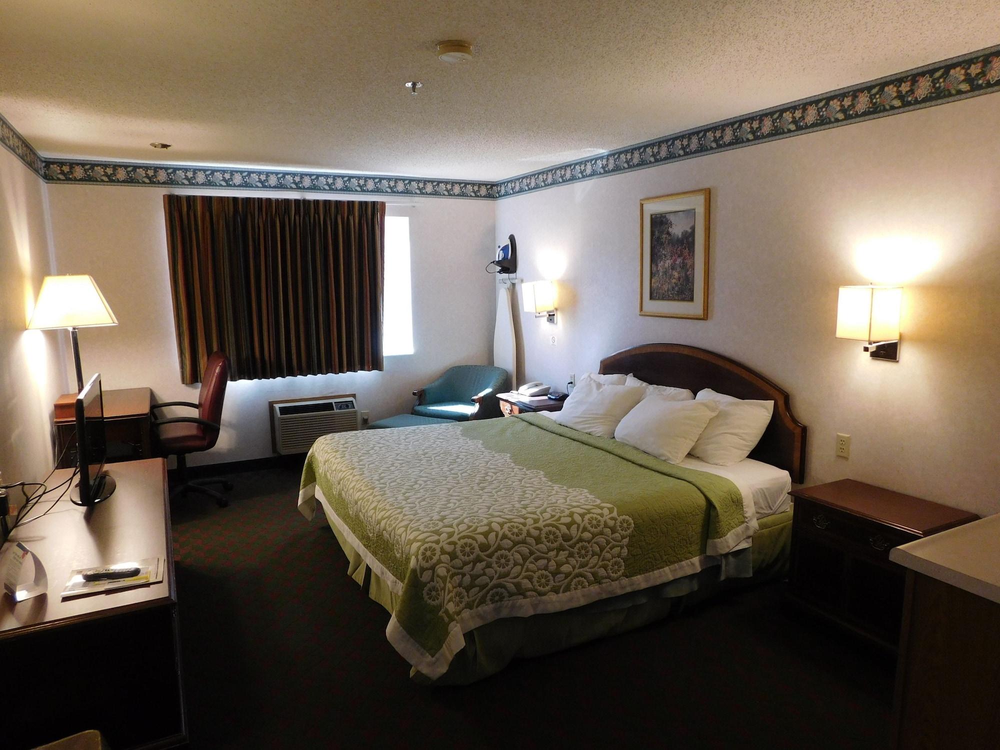 Days Inn By Wyndham Lexington Ne Eksteriør bilde
